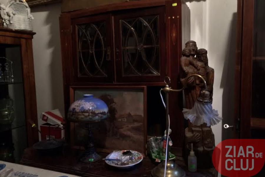 Ernest Cel Mai Vechi Anticariat Din Cluj Cum Au Devenit Lucrurile Vechi O Afacere Infloritoare Ziar De Cluj