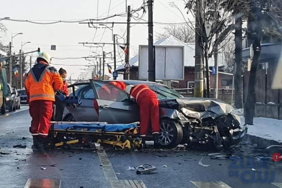 MaÈ™inÄƒ DistrusÄƒ In Accident Pe Strada Traian Vuia Ziar De Cluj